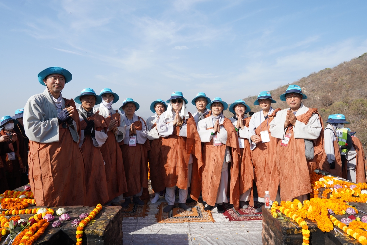 [인도순례] 20230225_순례 및 영축산 (8)